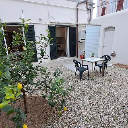 Apartamento Davantialmare Livorno Exterior foto